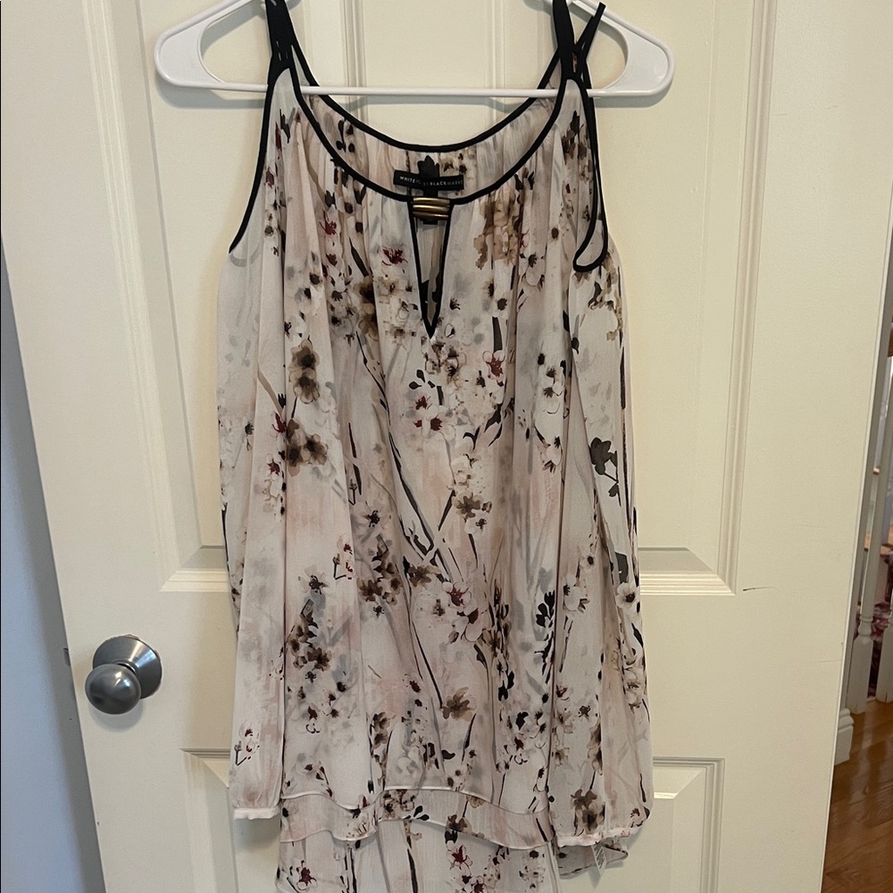 White House Black Market Floral Blouse